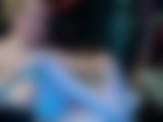 Live cam show with candismiths - Housewife on AdultVida.com