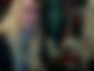 Live cam show with candismiths - Blonde Hair Curvy on AdultVida.com
