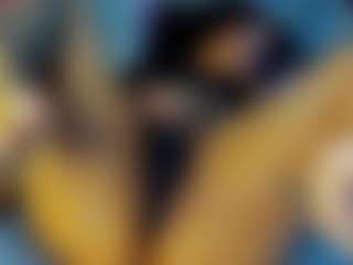 Live cam show with juliia-rose - Curvy Small Tits on Fling VIP Chat
