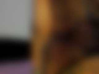 Live cam show with juliia-rose - Curvy Small Tits on livesuperchat.net