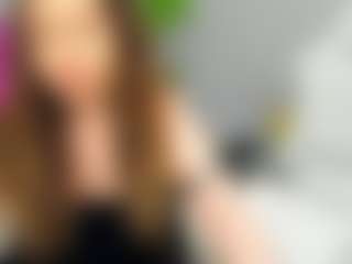 Live cam show with eveeevian - Curvy on AdultVida.com