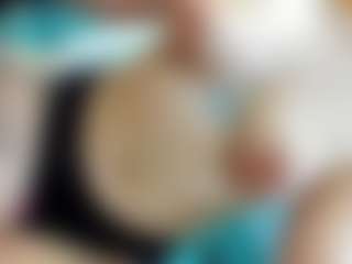 eveeevian's Live Sex Cam Show