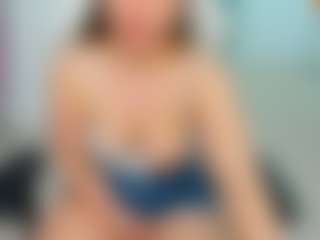 Live cam show with eveeevian - Bikini on Uber Horny