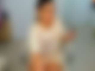 eveeevian's Live Sex Cam Show