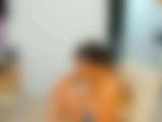 Live cam show with eveeevian - Oil on Camsoda