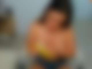 eveeevian's Live Sex Cam Show