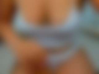 eveeevian's Live Sex Cam Show