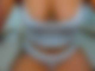 eveeevian's Live Sex Cam Show