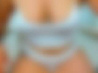 eveeevian's Live Sex Cam Show