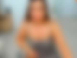 eveeevian's Live Sex Cam Show