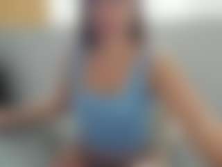 eveeevian's Live Sex Cam Show