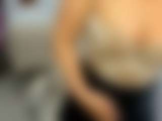 eveeevian's Live Sex Cam Show