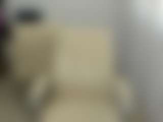 Live cam show with eveeevian - Oil on StripNow