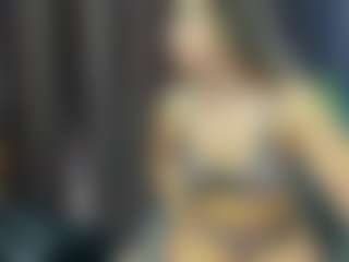 eveeevian's Live Sex Cam Show