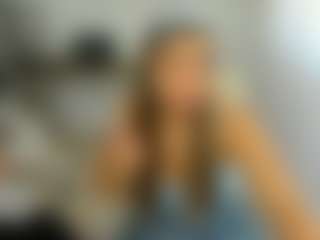 Live cam show with eveeevian - Fingers on Mixed Magazine Live
