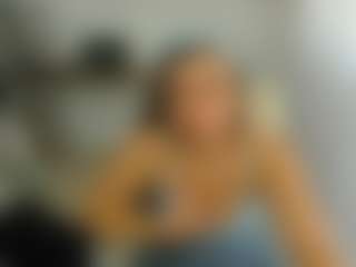Live cam show with eveeevian - Amateur on TeamSkeetLive