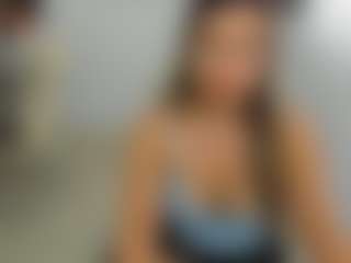 eveeevian's Live Sex Cam Show
