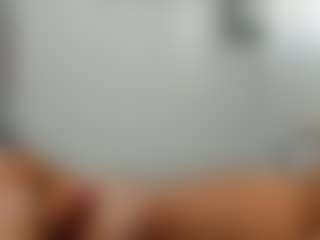Live cam show with eveeevian - Double Penetration on Camsoda
