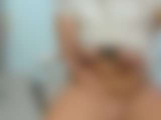 eveeevian's Live Sex Cam Show