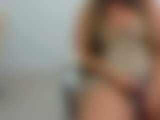 Live cam show with eveeevian - BBW on madthumbs
