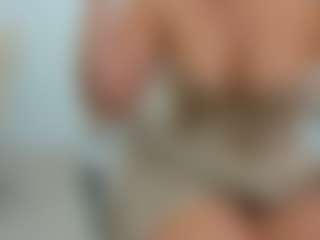 eveeevian's Live Sex Cam Show