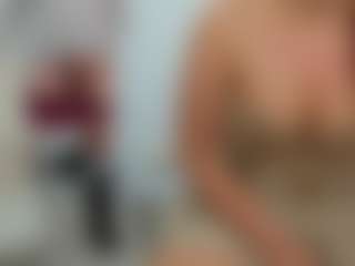 eveeevian's Live Sex Cam Show