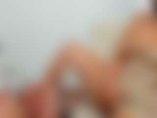 eveeevian's Live Sex Cam Show