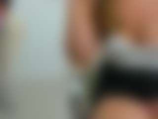 eveeevian's Live Sex Cam Show