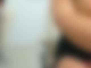 eveeevian's Live Sex Cam Show