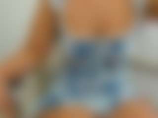 eveeevian's Live Sex Cam Show