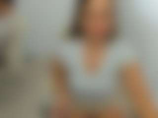Live cam show with eveeevian - Shaved Pussy on xheatlive.com