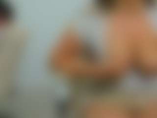 eveeevian's Live Sex Cam Show