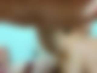 eveeevian's Live Sex Cam Show