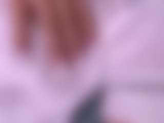 eveeevian's Live Sex Cam Show