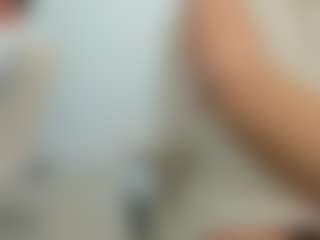 eveeevian's Live Sex Cam Show