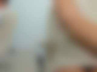 eveeevian's Live Sex Cam Show