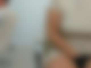 eveeevian's Live Sex Cam Show