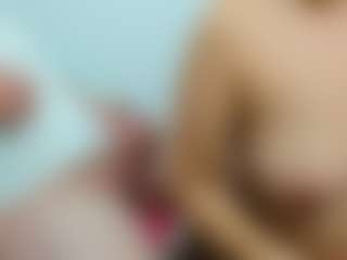 eveeevian's Live Sex Cam Show