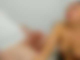 eveeevian's Live Sex Cam Show