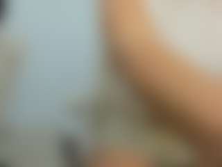 eveeevian's Live Sex Cam Show