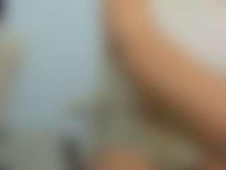 eveeevian's Live Sex Cam Show