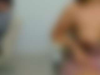 Live cam show with eveeevian - Bikini on Dolls Live