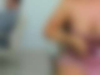 Live cam show with eveeevian - Blonde Hair Curvy on PervPlay.com