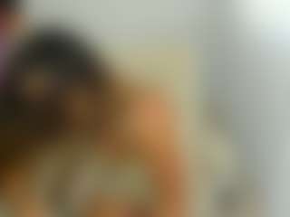 Live cam show with eveeevian - Oil on Camsoda