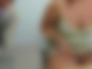 eveeevian's Live Sex Cam Show