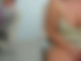 eveeevian's Live Sex Cam Show