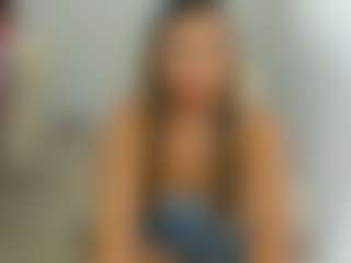 Live cam show with eveeevian - Bikini on Mixed Magazine Live