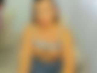 eveeevian's Live Sex Cam Show