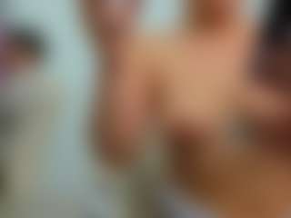 eveeevian's Live Sex Cam Show