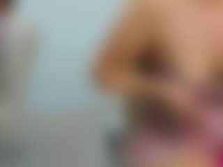 eveeevian's Live Sex Cam Show